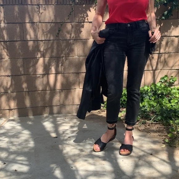 Bold red tank. - Picture 3 of 6